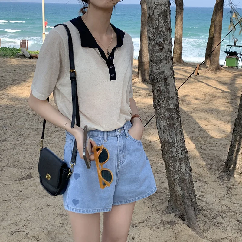 Рисунок 5 - Шорты женские джинсовые с вышивкой