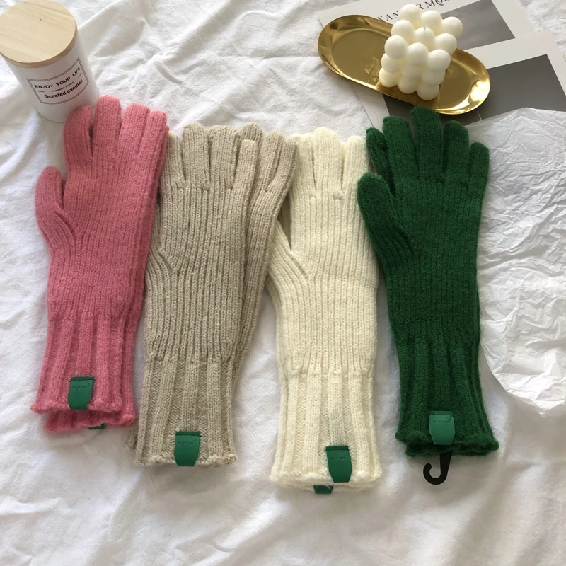 

Парные зимние однотонные вязаные перчатки в Корейском стиле, женские студенческие плотные теплые перчатки с пальцами, рождественские перчатки для девочек