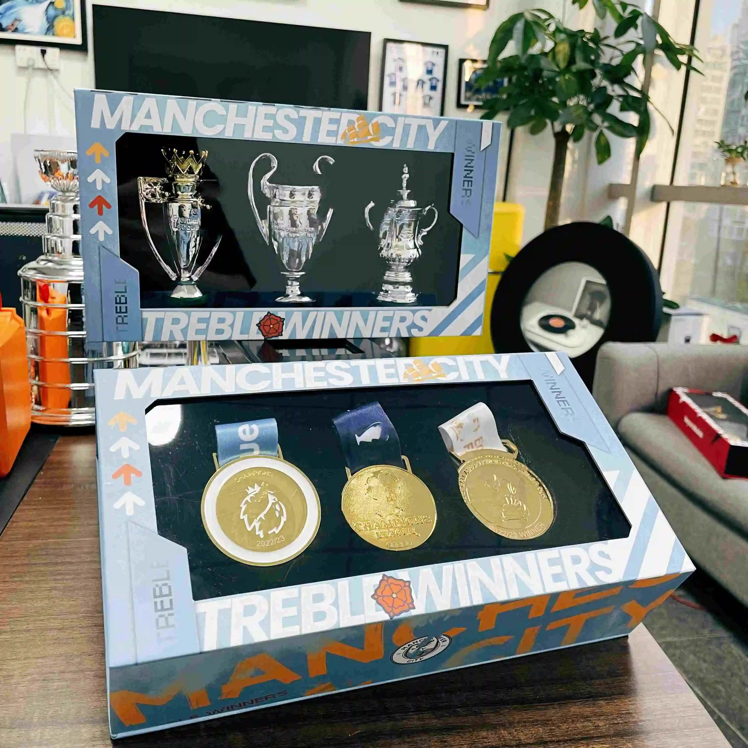 

Коллекция троев чемпионов 2022-23 MAN CITY