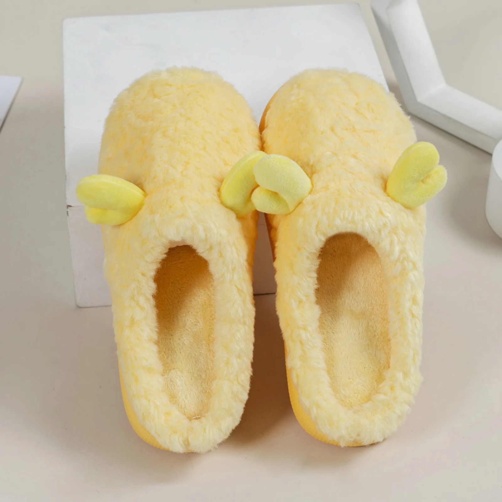 

Furry Slippers For Women Winter Hot Sale Cute Short Plush Warm House Slippers Outdoor Thick Sole Antiskid Cozy Cotton Slippers