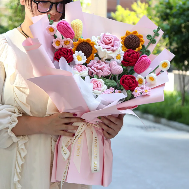 

Hand-Made Bouquets Of Crocheted Wool Flowers And Hand-Held Flowers Diy Material Package Full Set Of Knitted Flowers And Finished