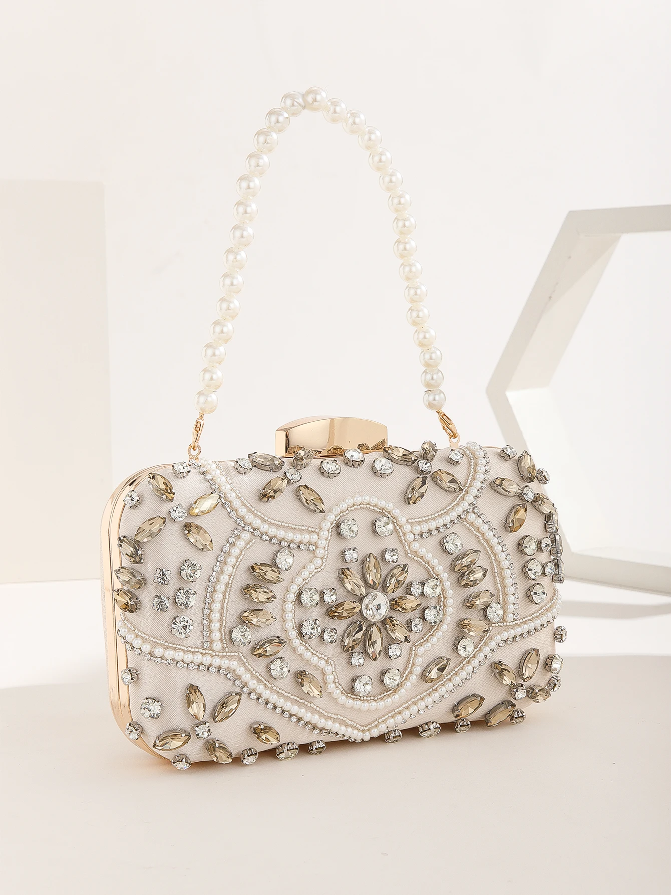 Великолепный элегантный ручной работы с жемчугом и бриллиантами