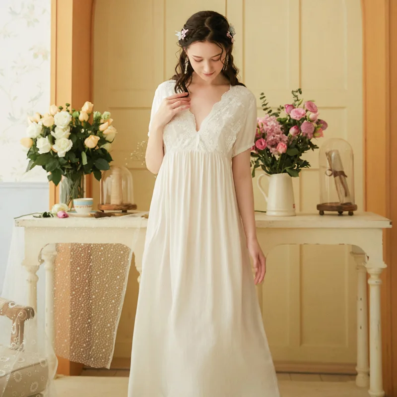 Palace Style Lace Nightgown Sexy V-Neck Night Dress Women Long Sleepwear Vintage Princess Women's Nightwear Homewear Spring New