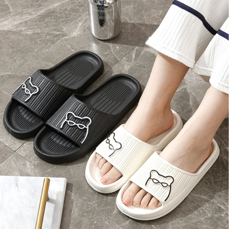 

Шлепанцы из ЭВА для мужчин и женщин, сандалии на толстой платформе, мягкая подошва, Нескользящие, для ванной комнаты, Уличная обувь, симпатичный медведь, кот