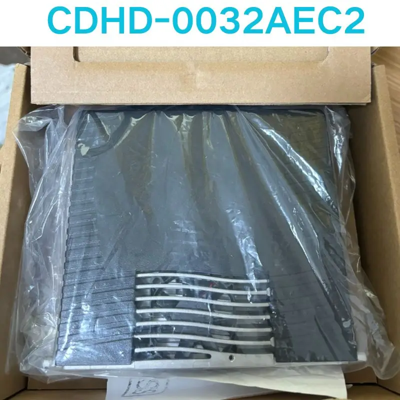 Совершенно новый флэш-накопитель