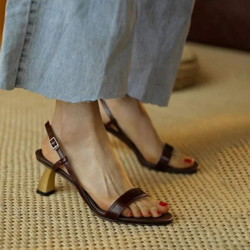 Сандалии женские на высоком толстом каблуке босоножки с перекрестной шнуровкой