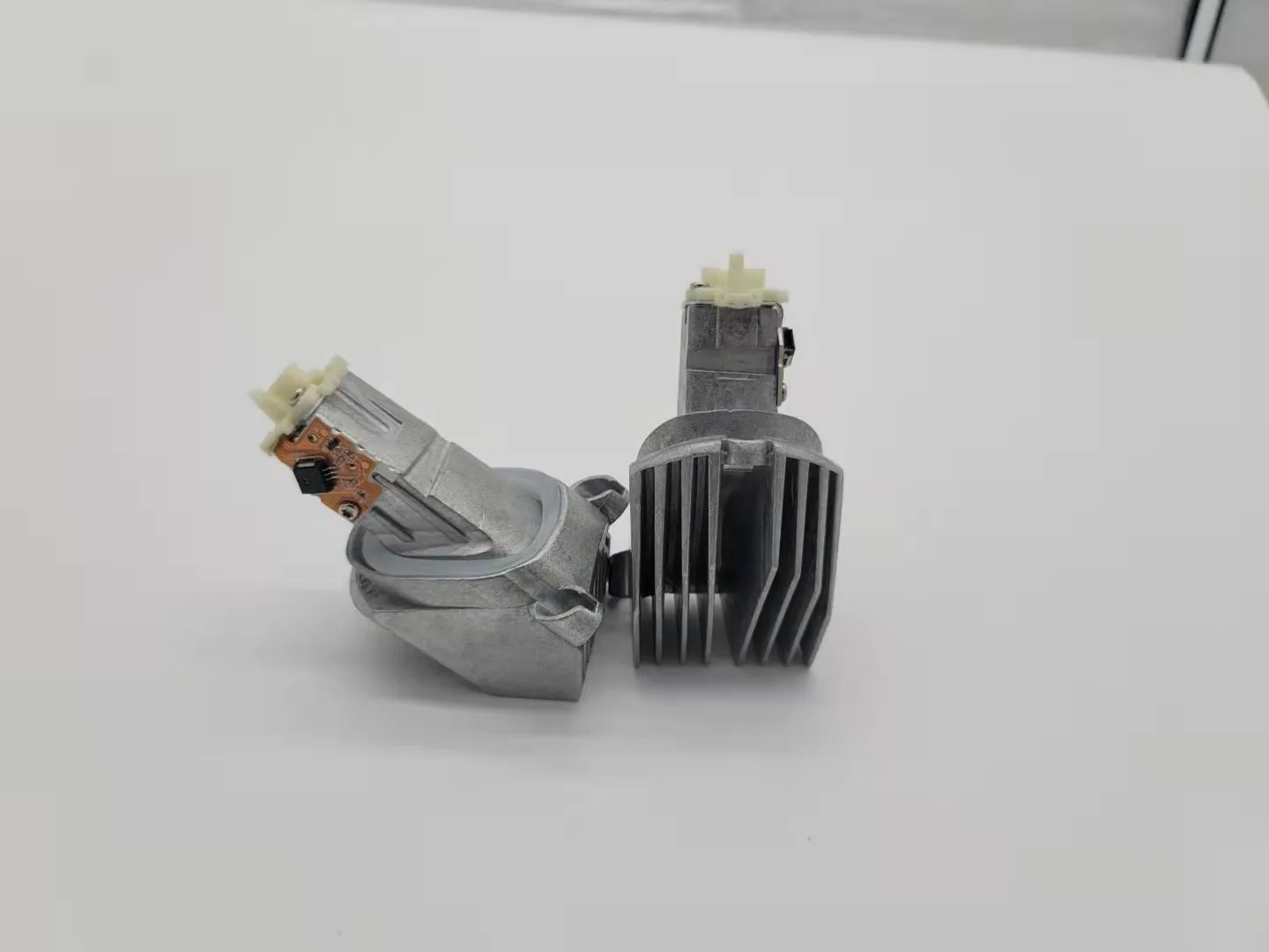 Новинка 18592200 63117343876 7343876 блок управления фарами дневное освещение фотомодуль для