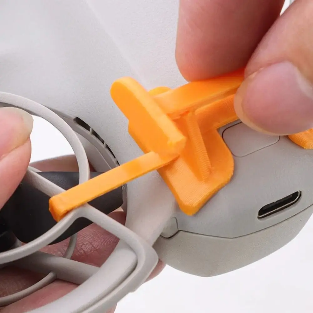 Быстросъемный аварийный перетаскиватель заднего крыла фиксированный