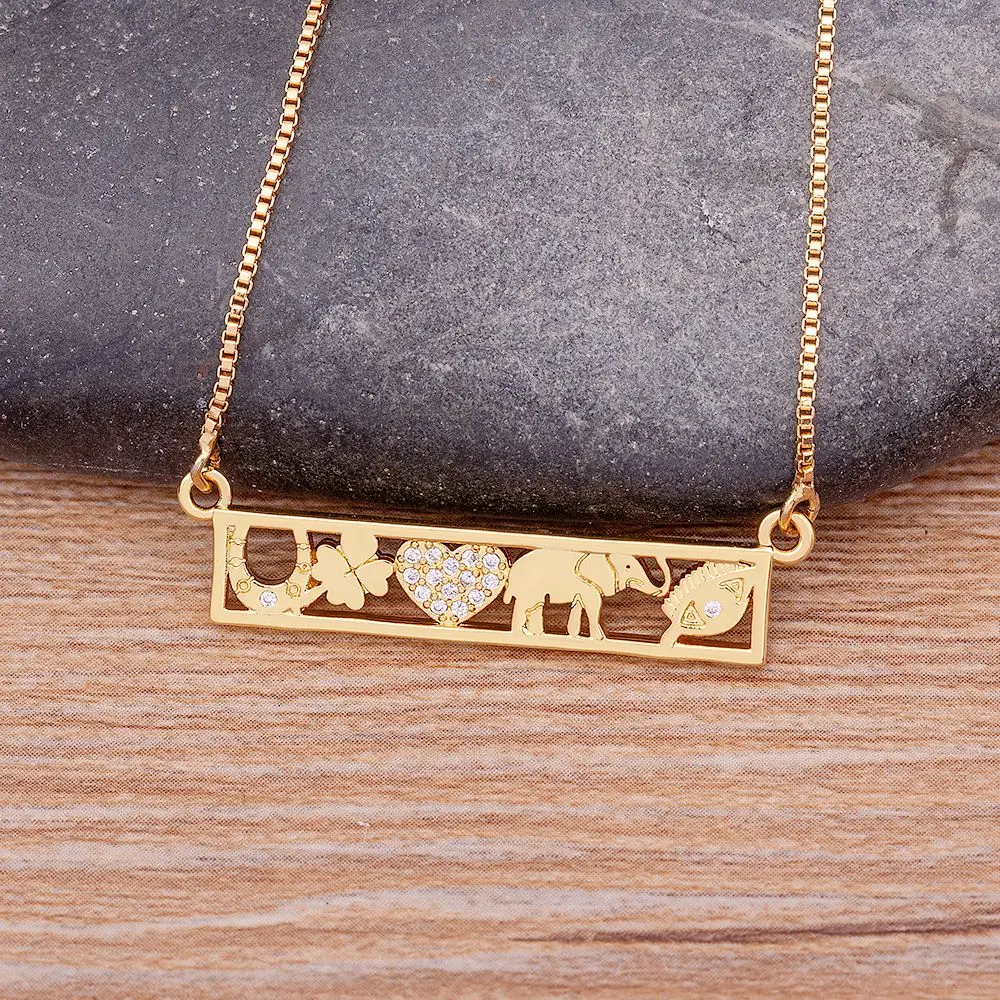 

Nidin Vintage Animal and Plant Design Necklace Square Pendant Women Gold Plated Shine Zircon Clavicle Chain Banquet Jewelry