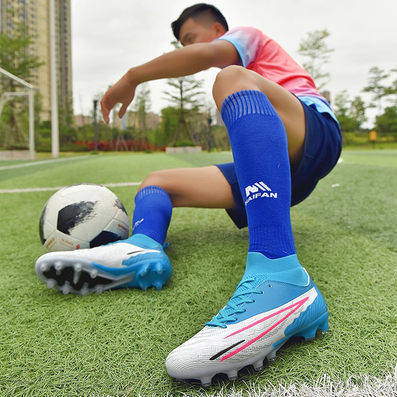 Men's Long Nail Soccer Shoes TF/FG Professional Anti Slip Football Boots Outdoor High Quality Children's Soccer Shoes Sneakers