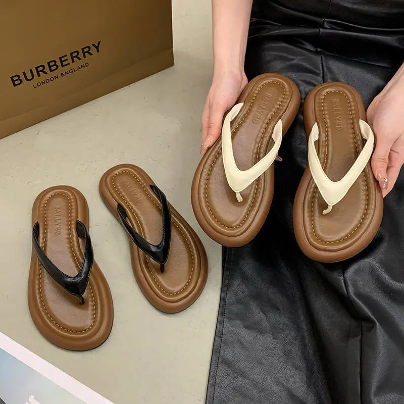 

Beach Shoes Low Rubber Flip Flops Ladies' Slippers Luxury Slides Platform Slipers Women Sabot Hawaiian Designer Flat 2023 Basic