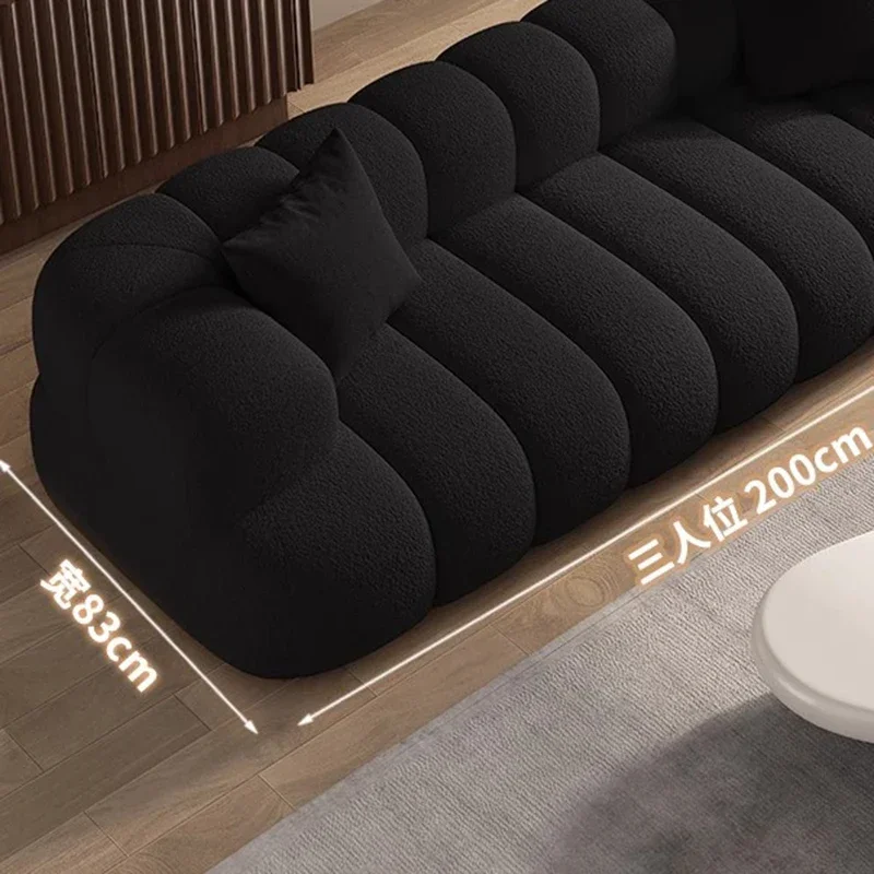 Черные современные диваны для гостиной в скандинавском минималистическом стиле