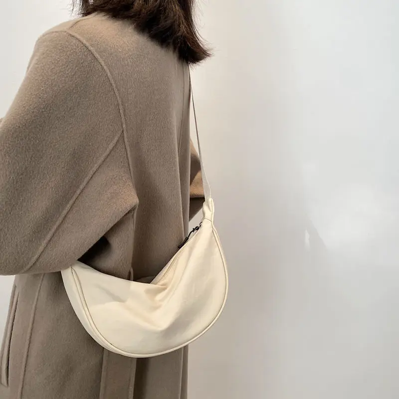 

Нейлоновая сумка-мессенджер 2023, женская новая трендовая сумка для пельменей, легкая маленькая сумка на плечо, сумка для подмышек, простая Холщовая Сумка на плечо