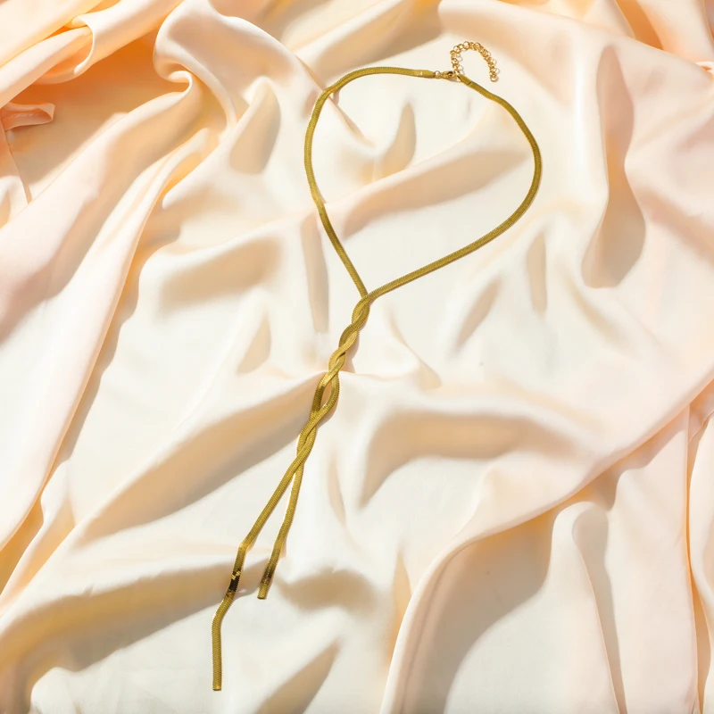 Женская цепочка-змея из нержавеющей стали