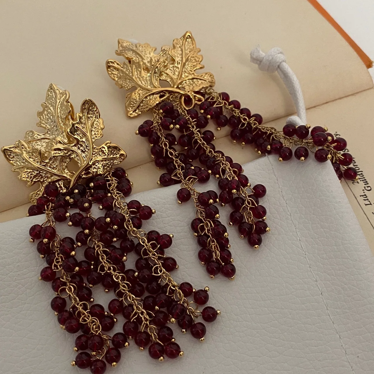 

Потрясающие Длинные висячие серьги из латуни с кисточками и бусинами, женское ювелирное изделие в стиле панк, блестящее платье, модельное модное платье в корейском и японском стиле INS