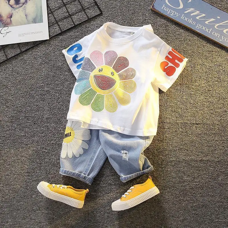 

Summer Boys Clothing Sets Sunflower Smiley 2 PCS Short Sleeve T Shirt + Pants Set for Infant Toddler Boy 3 4 5 7 8 9 10 12 Years