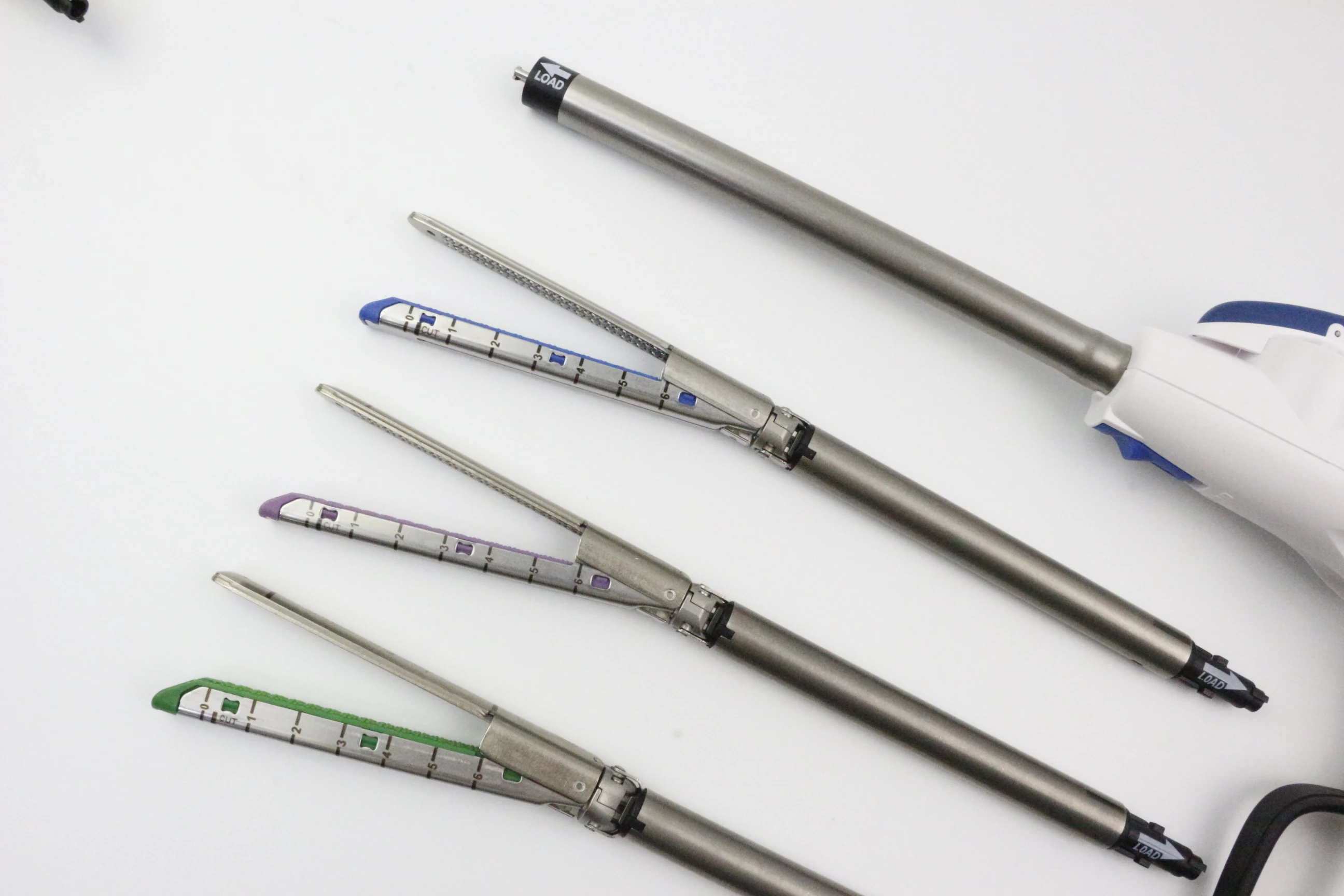 Хирургический инструмент для лечения рака энграфоратор GIA линейный кортант