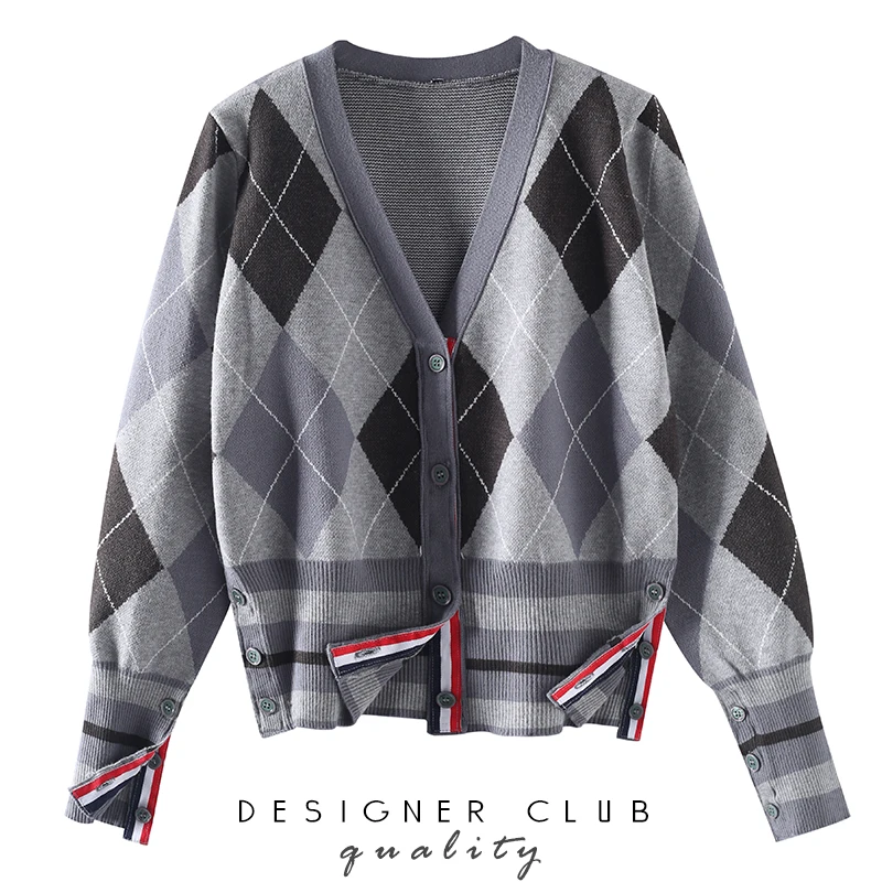 Женский трикотажный кардиган в клетку с высокой талией |