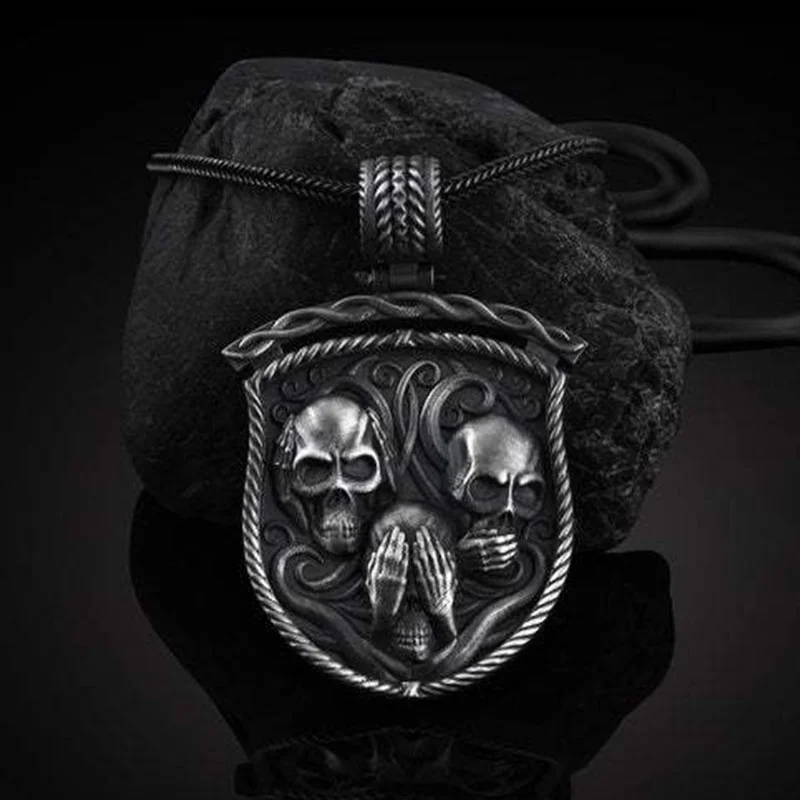 

Exquisite Cool Fashion Skull Pendant and Men Fashion Jewelry Gothic Party Jewelry Motorcycle Rock Punk Jewelry Hell Demon Broken