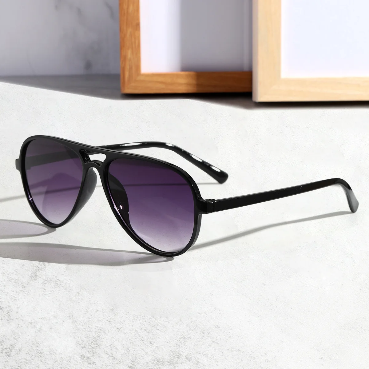 Ультралегкие зеркальные солнцезащитные очки T133 в стиле ретро