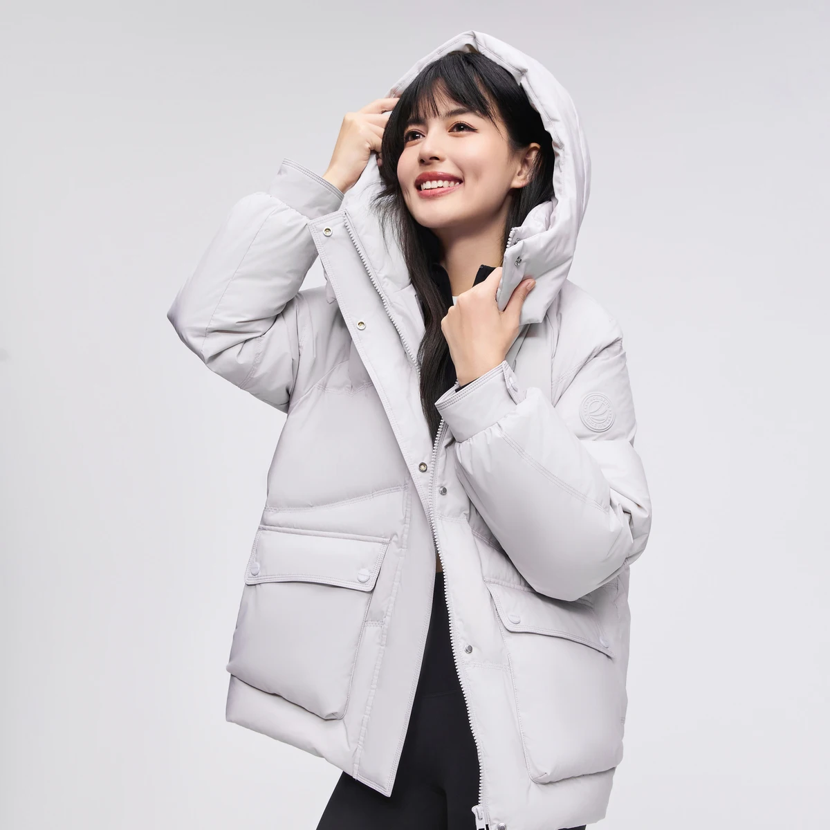 Женская зимняя пуховая куртка BOSIDENG