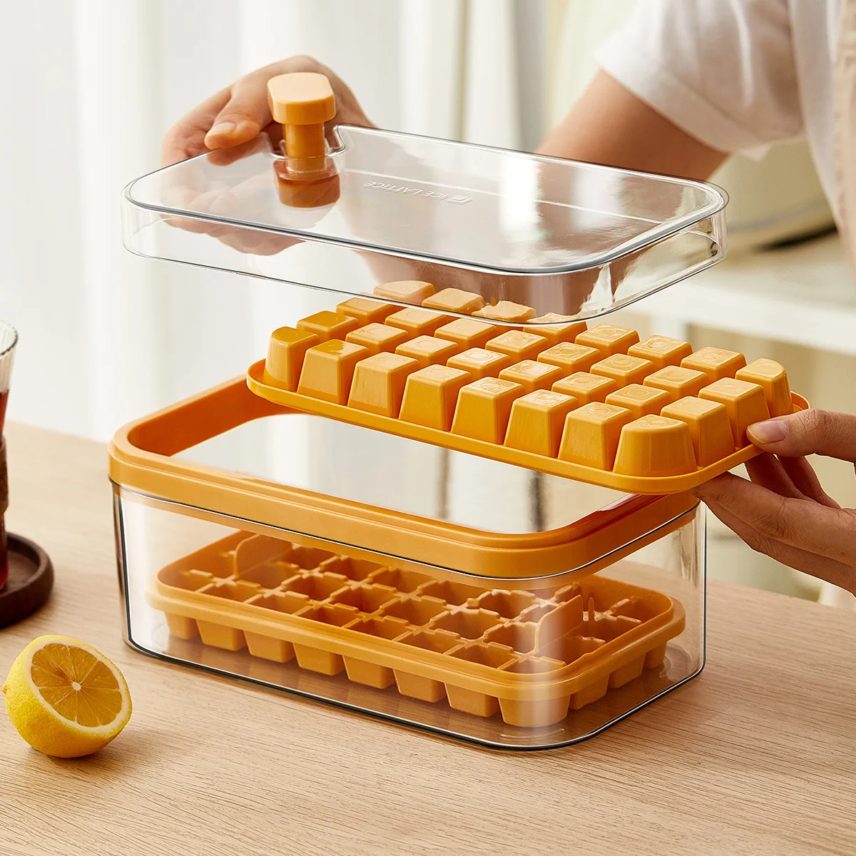 

Kitchen Tools One-Button Press Type Ice Block Mould Silicone 32/64 Grids Maker Ice Molds 2 In 1 Ice Cube Tray Making Storage Box