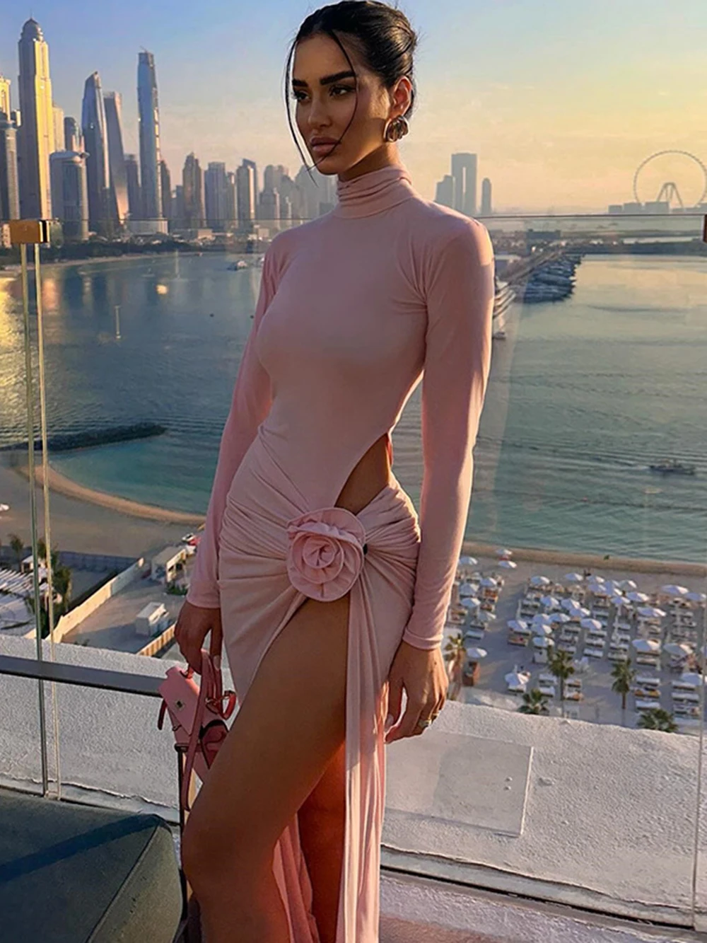 Розовое платье-миди с длинным рукавом и цветочным 3D-принтом