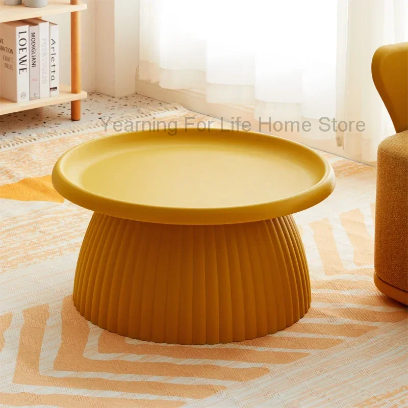 Пластиковые современные журнальные столики круглые мобильные балконные для