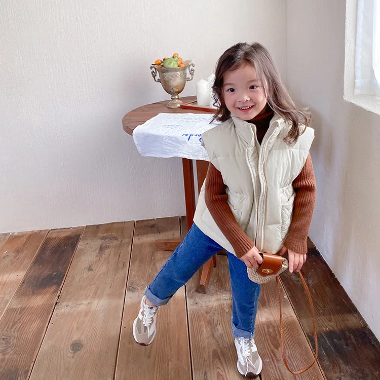 

Теплый удобный детский зимний жилет с воротником без рукавов 2022 на молнии модный мягкий плотный новый простой однотонный хлопковый жилет унисекс с круглым вырезом