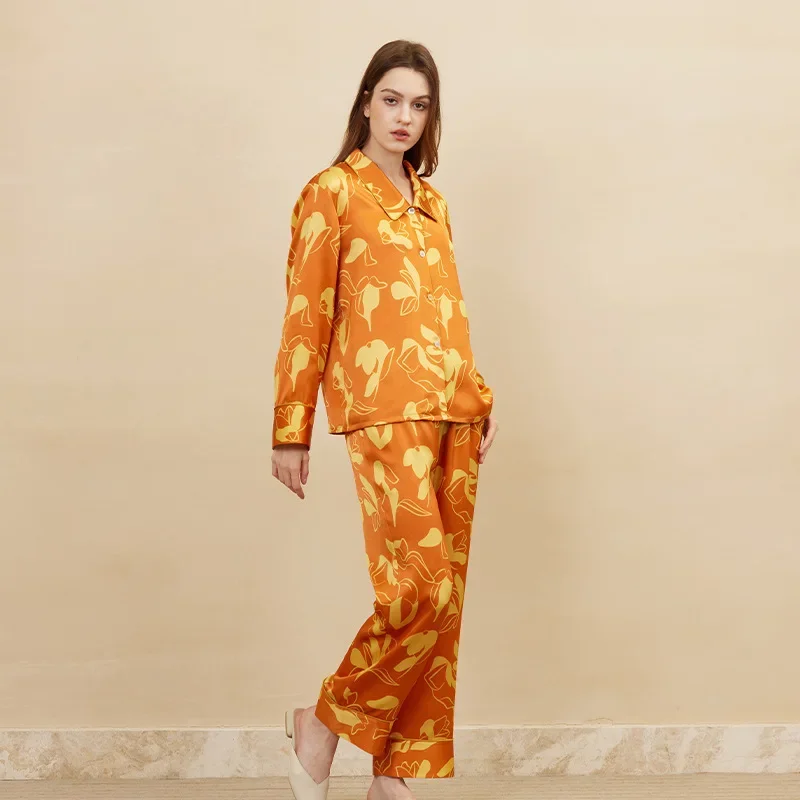 Удобный пижамный комплект из 100% тутового шелка на пуговицах брюки с оранжевым