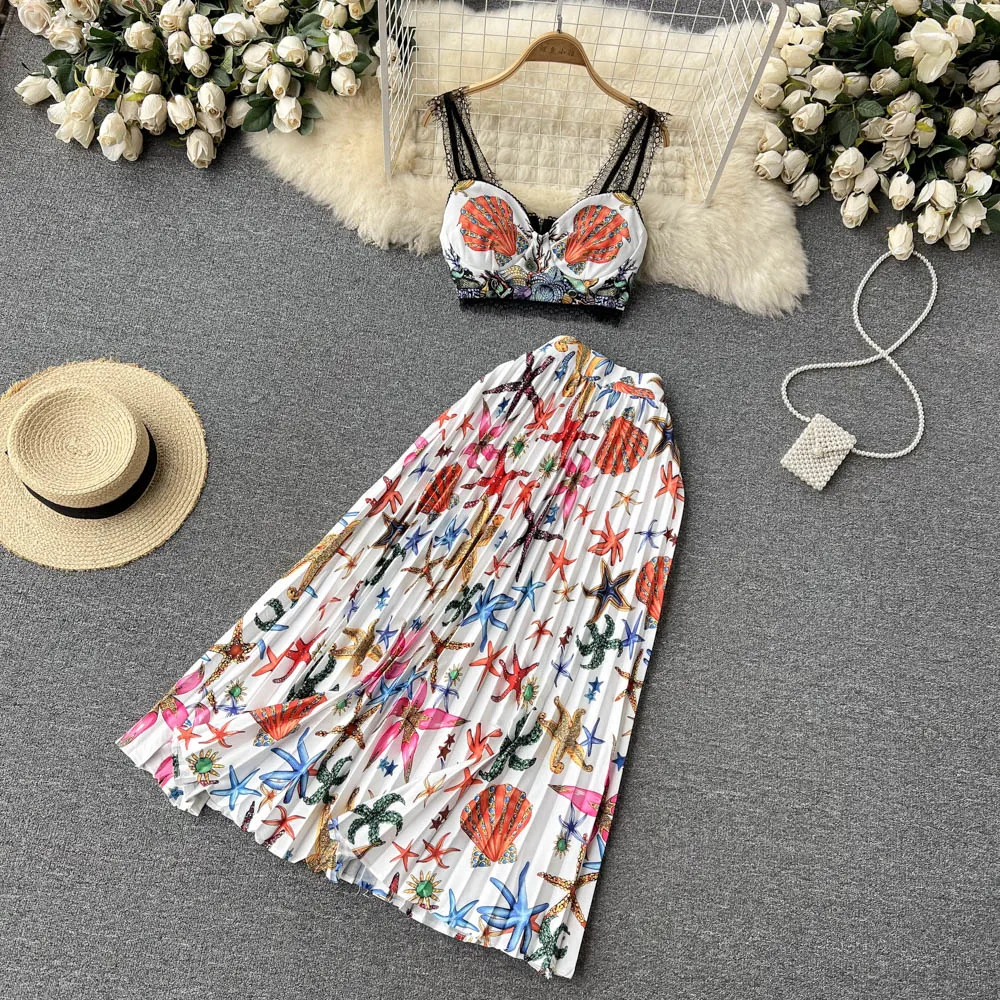 

Spring and summer new European and American beach vacation printing pleated skirt lace stitching short suspender top 2-piece set