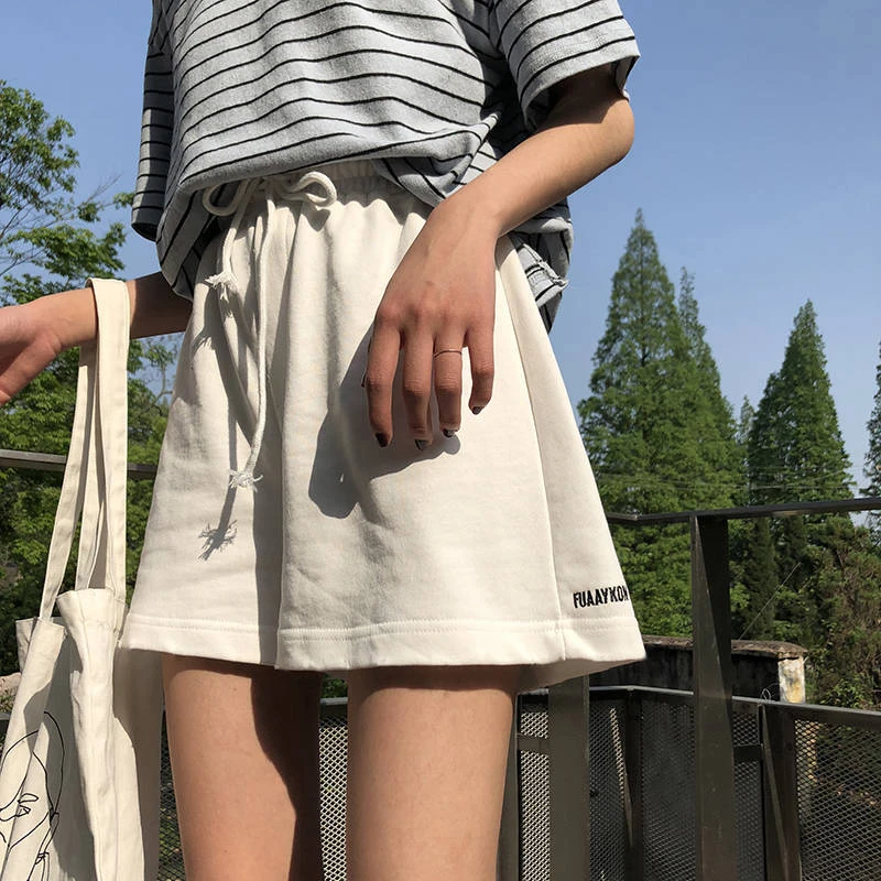 

Summer Casual Shorts Pants Women Sports Fashion Ladies Elastic Waists High Waist Girls Streetwear Wide-leg Simple Comfort Shorts