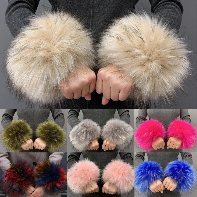 

New Women Faux Raccoon Fur Cuffs Arm Warmer Winter Women Wrist Cuff Sleeves Gloves Pompom Bracelet Wristband Sleeves Accessories