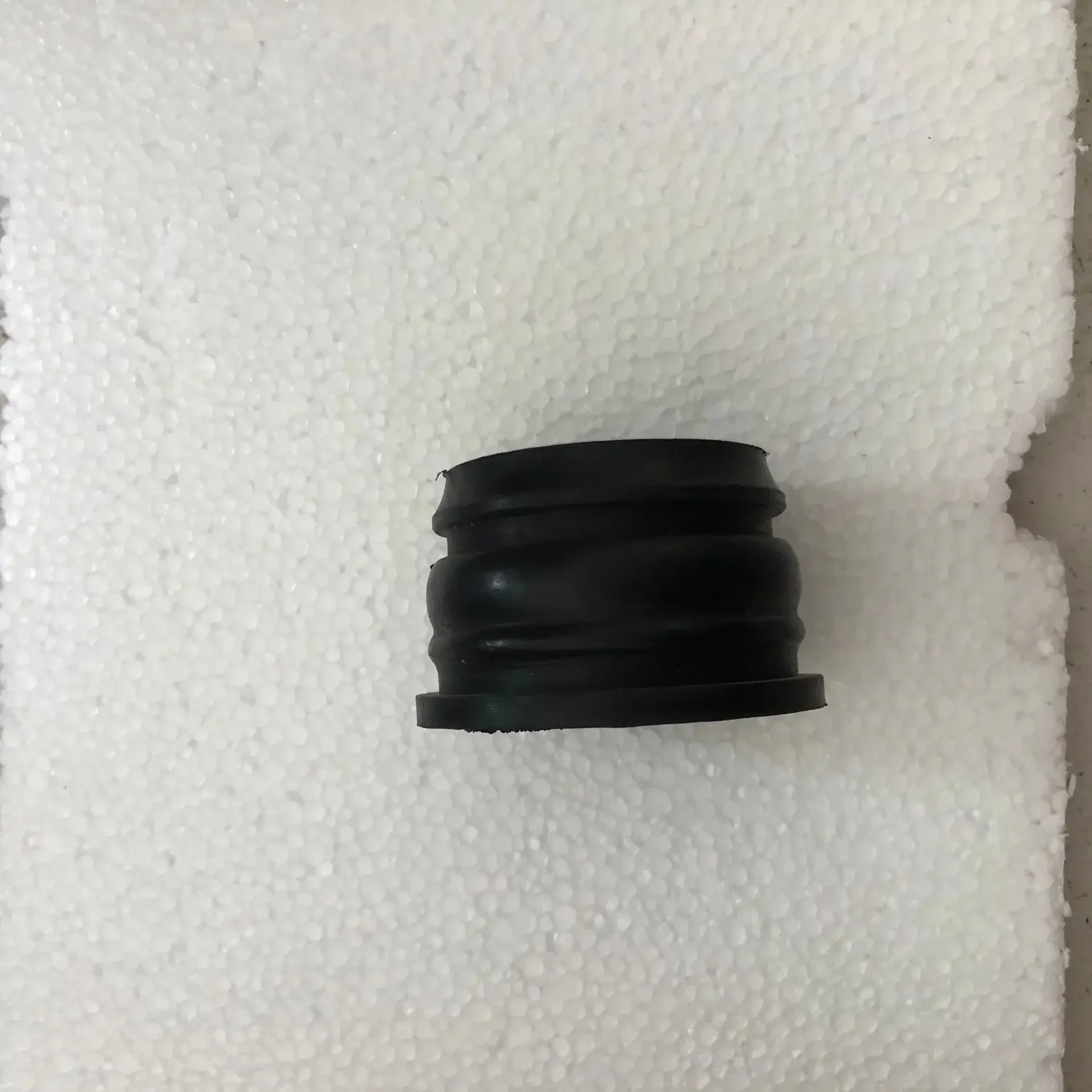 

1 шт. для Ford old Mondeo 2004-07 топливный бак зажим для заправки пластиковая пряжка порт заправки уплотнительная резиновая прокладка фартук