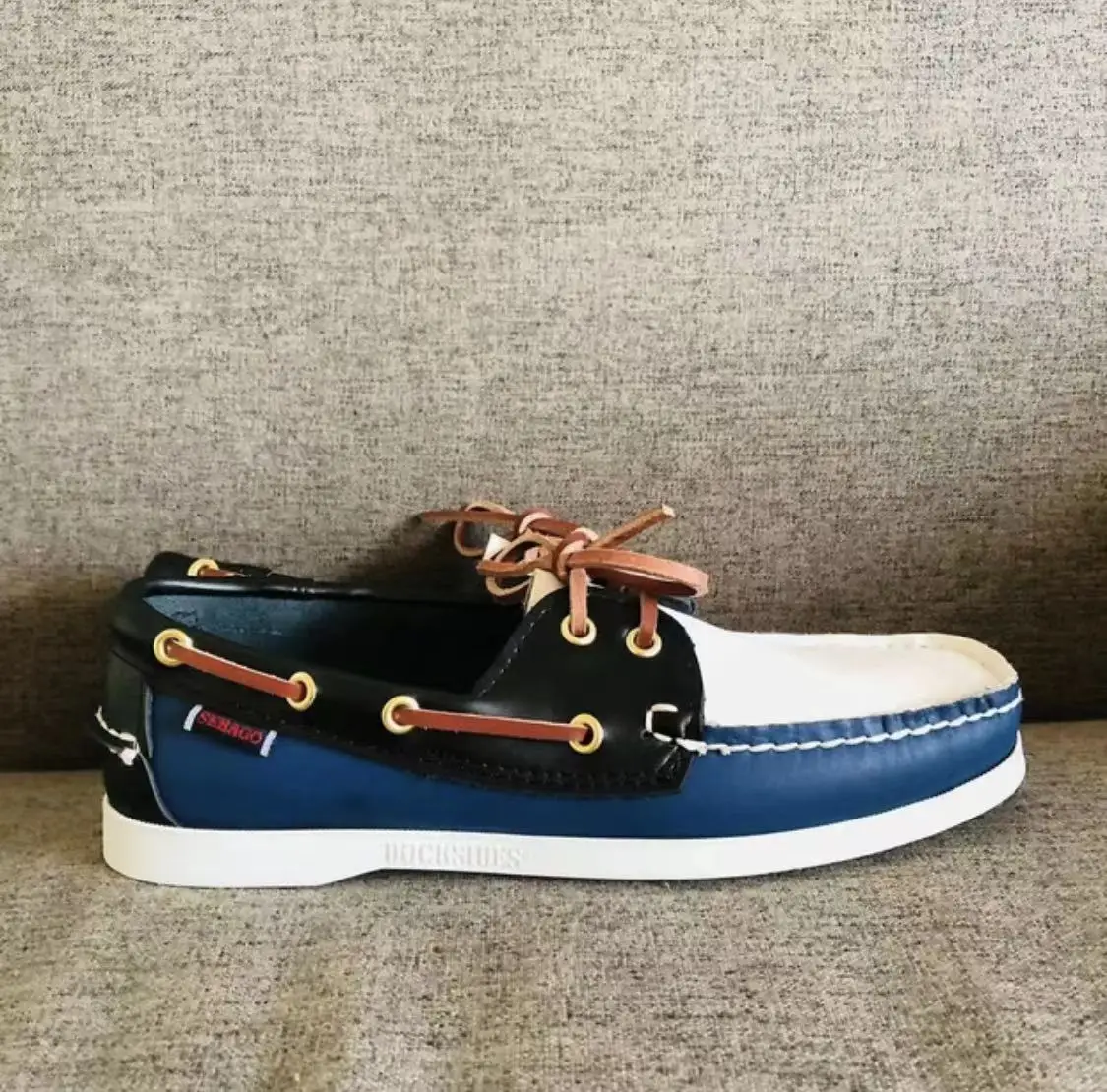 Туфли из натуральной кожи для мужчин и женщин