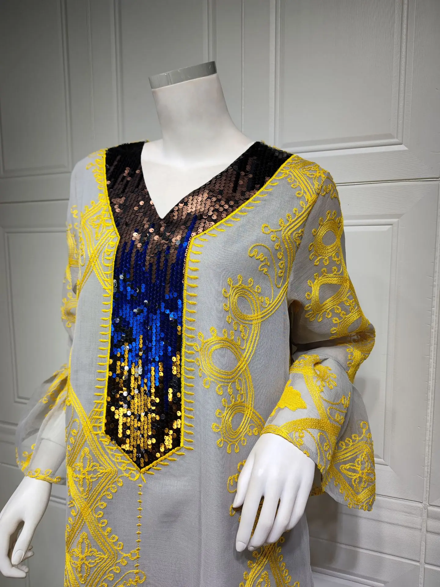 Muslim Long Women Dress Fashion Abaya Dubai Islamic  Abaya Long Sleeve Embroidery Sequin Printed Pakistani Robe Moroccan Kaftan