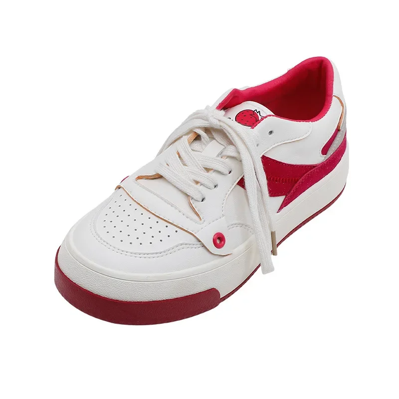 

Маленькие белые женские туфли клубничного цвета, Новая модная женская обувь в Корейском стиле, Модные Повседневные туфли для скейтборда