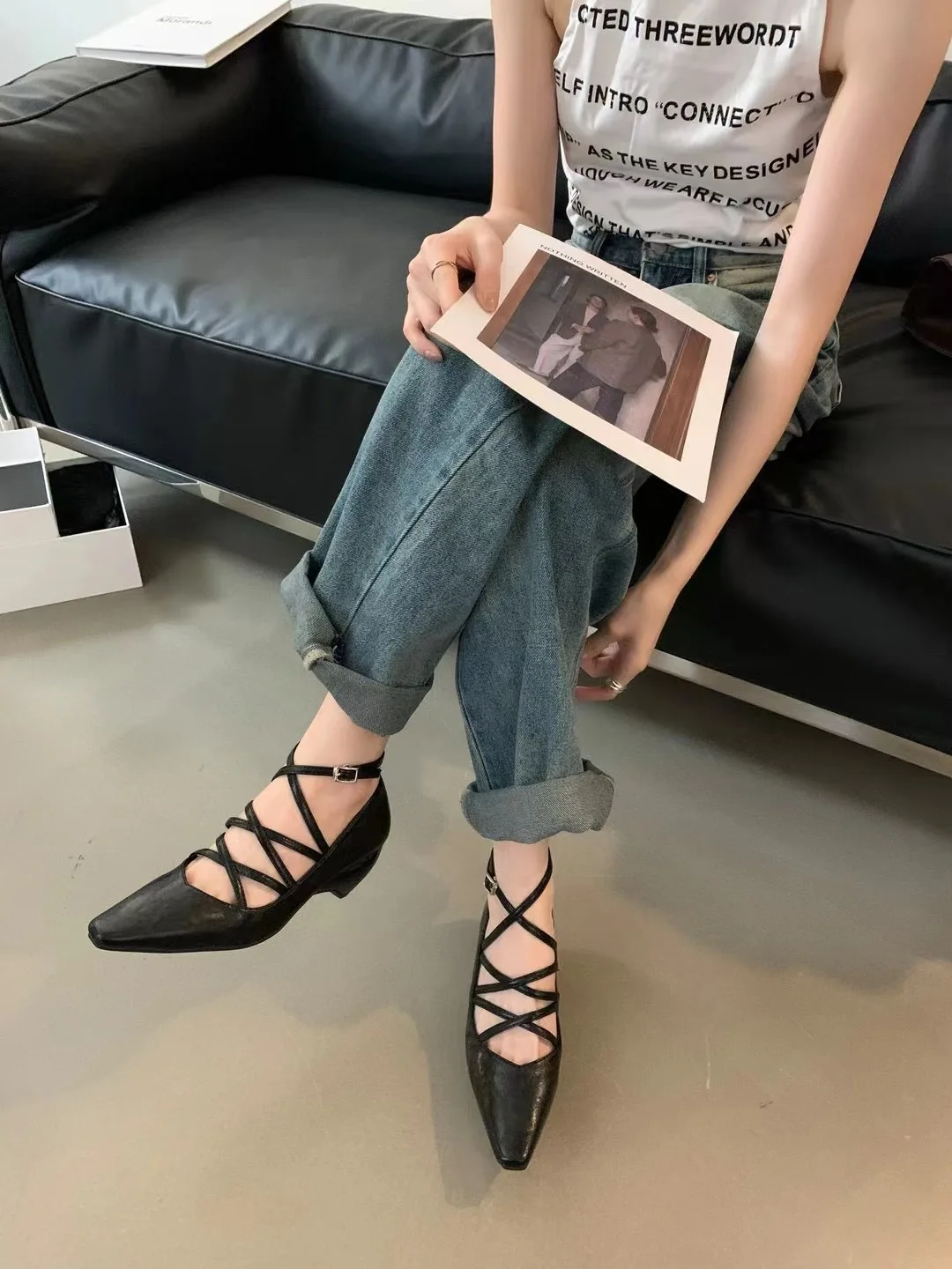 Туфли-лодочки женские с острым носком высокий толстый каблук поперечный ремешок