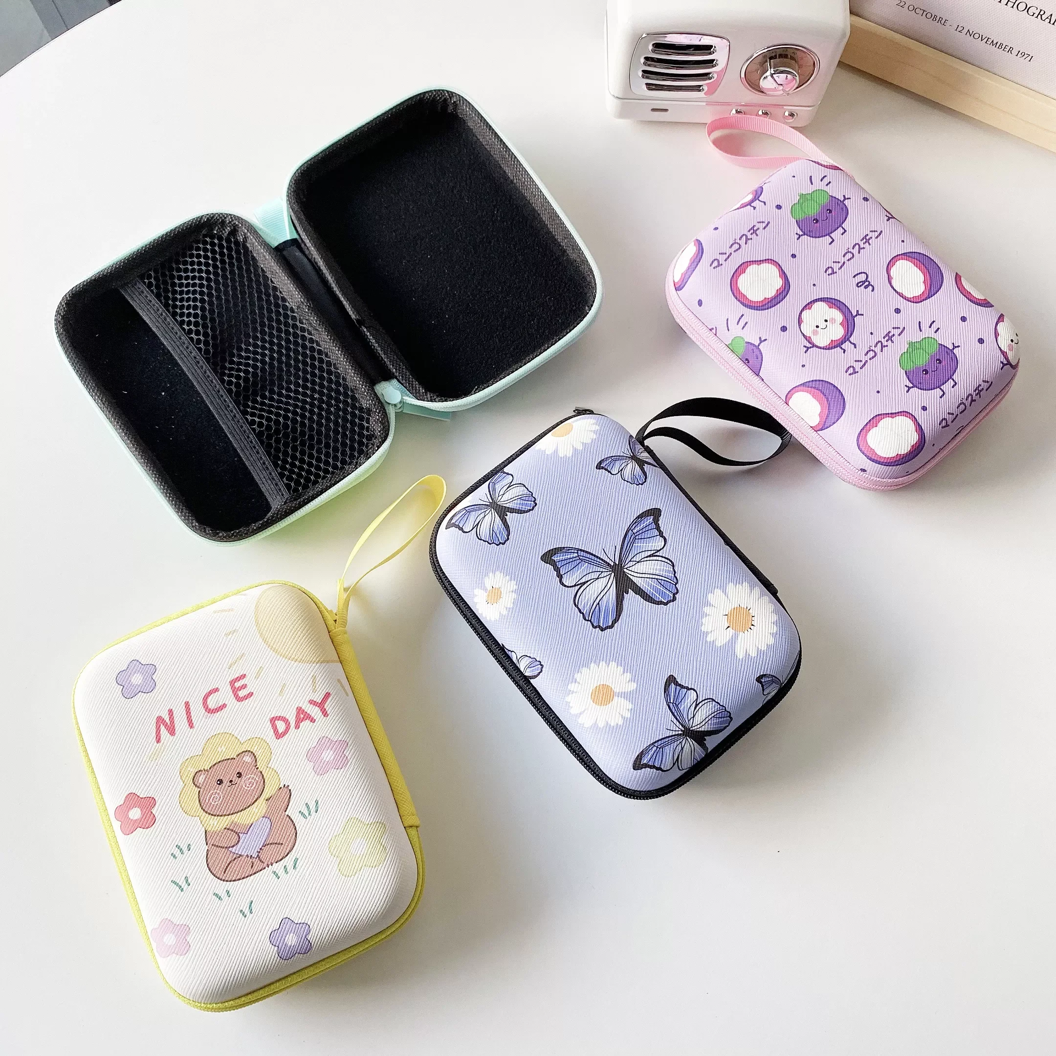 

Cartoon Cute Storage Bag USB Charger Cable Data Line Organizer Pouch Mini Square Zipper Coins Storage Case Earphone Accessories