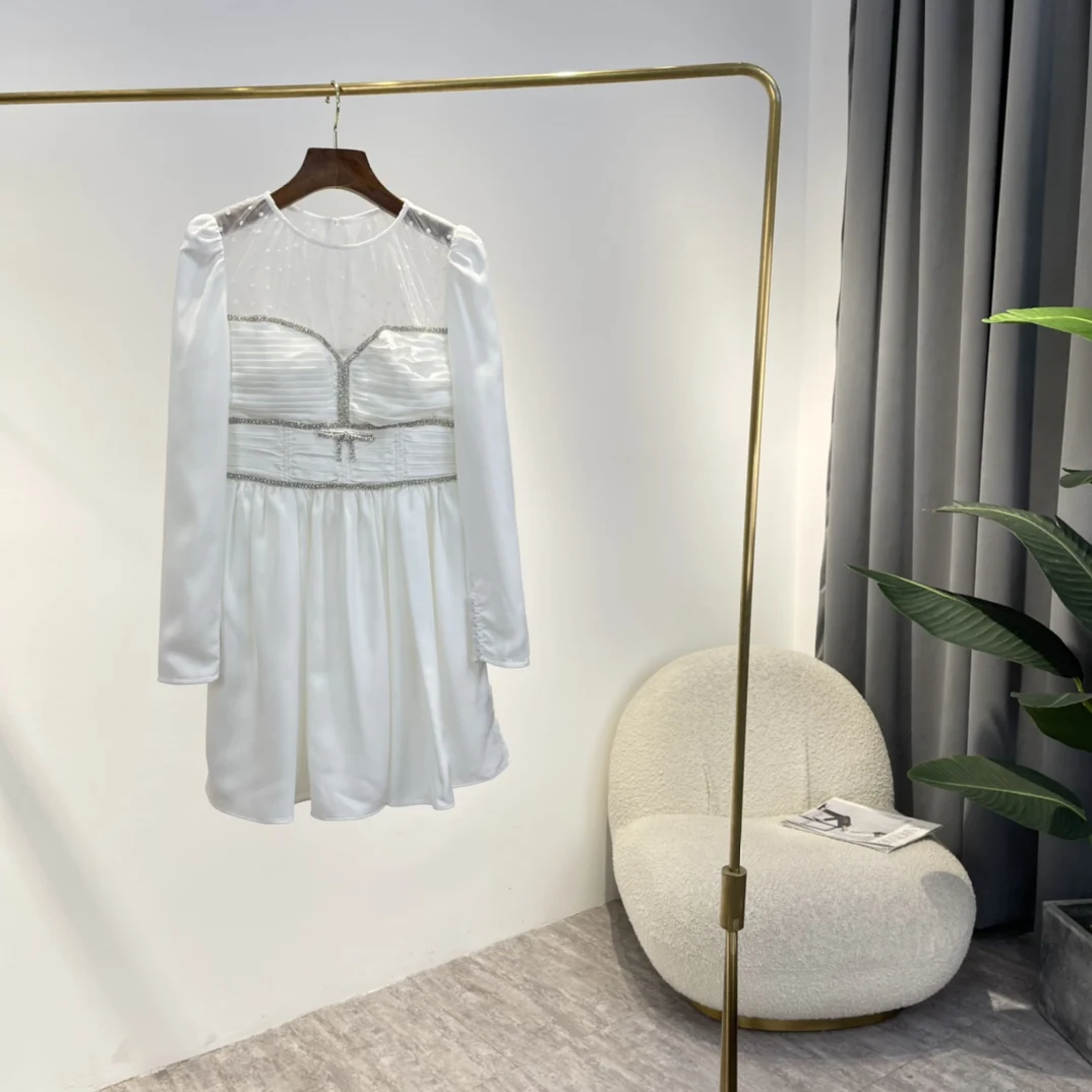 

2022 New Summer Ladies Elegant High Quality Solid White Diamonds Deco Pleated Design Polka Dots Lace Mini Dresses