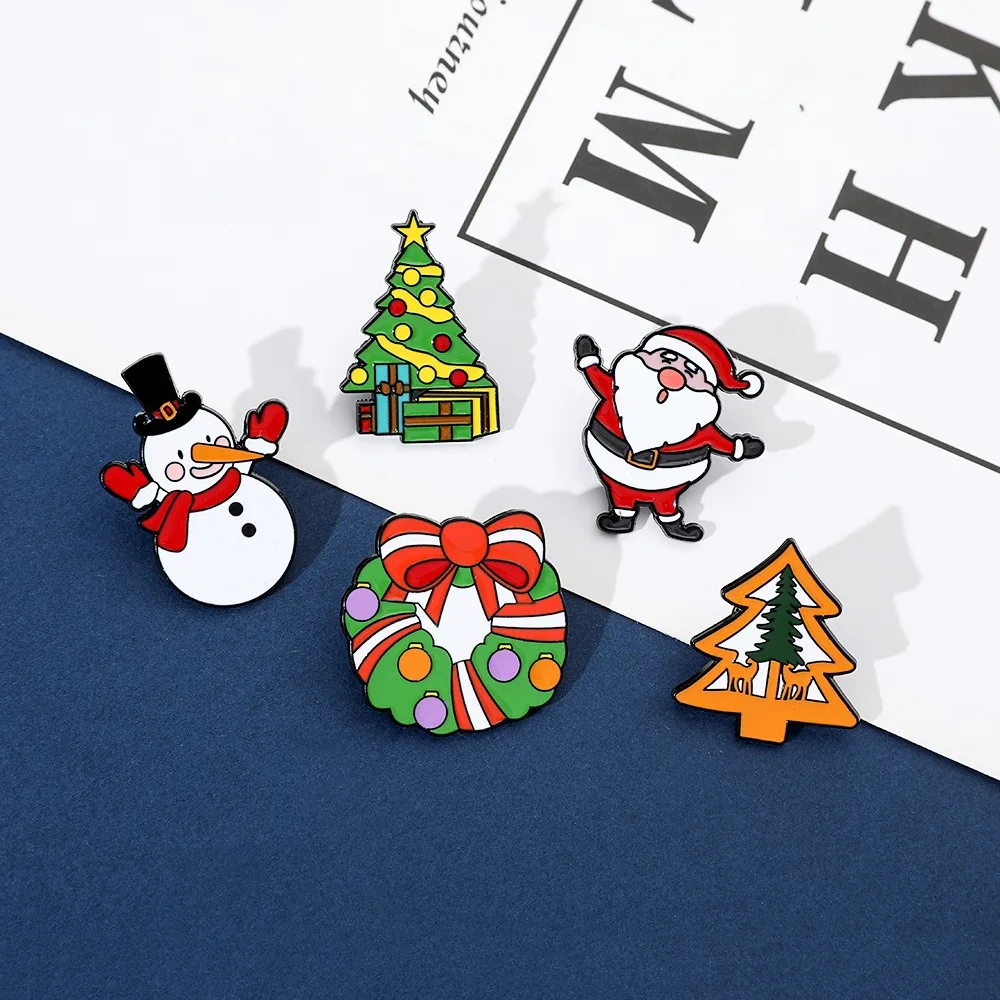 

Snowman Christmas Brooch Christmas Metal Badge Santa Claus Brooch Cartoon Cute Christmas Tree Pins New Year Jewelry