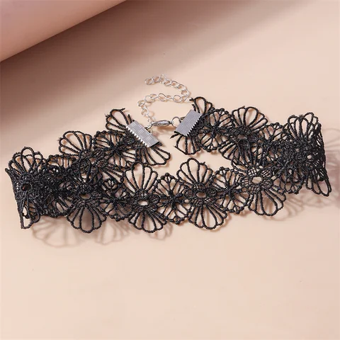 Черное кружевное ожерелье Tenande