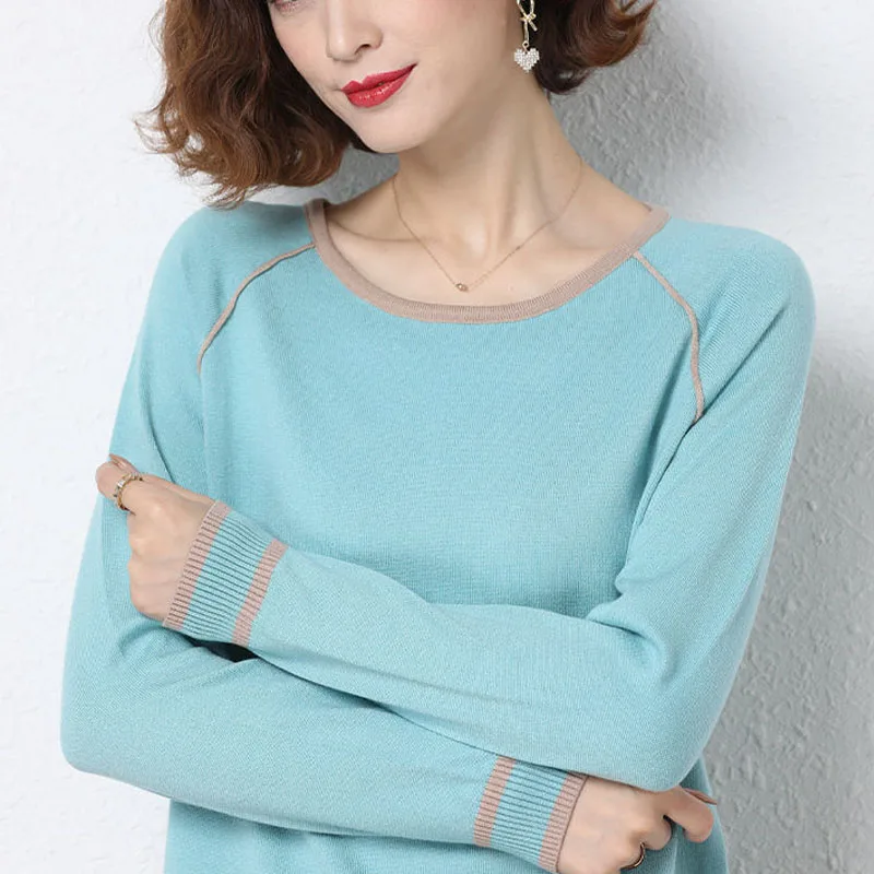 

2023 Spring and Autumn New Thin Knitted Bottom Shirt Women's Round Neck Solid Top Short Fashion Loose Versatile Sweater