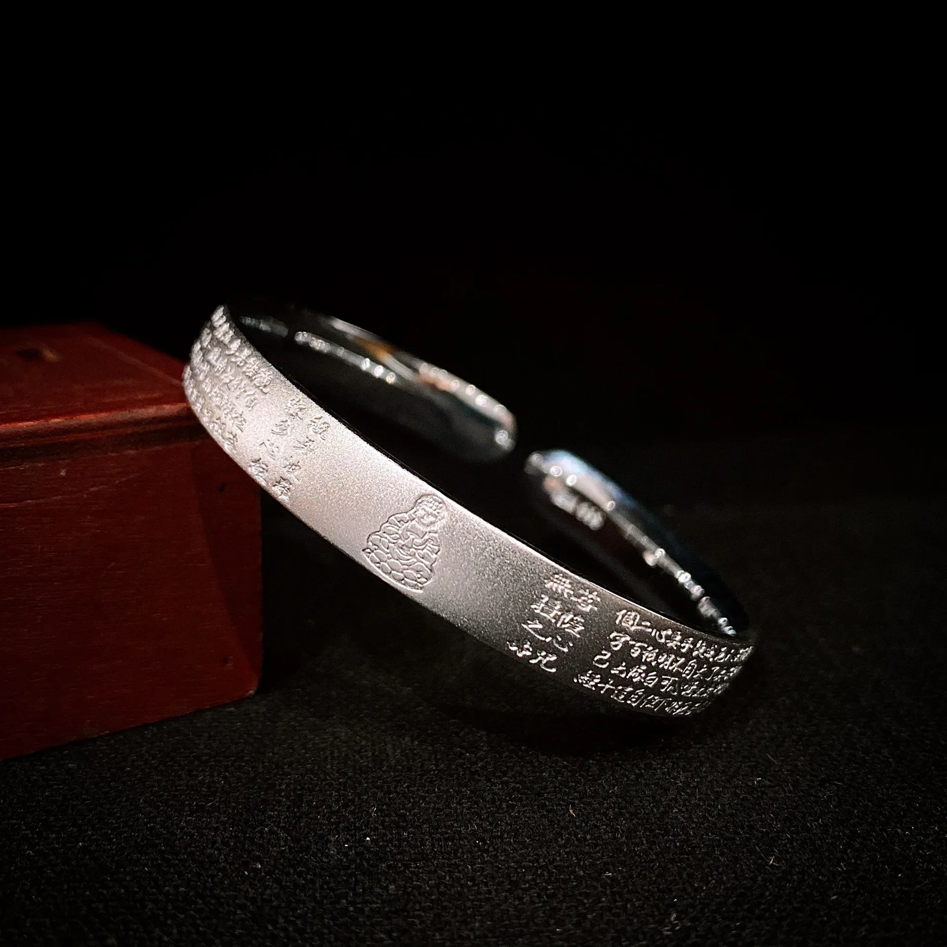 Браслет из чистого серебра 999 пробы интимный дзен Гуаньинь сидящий лотос Праджня