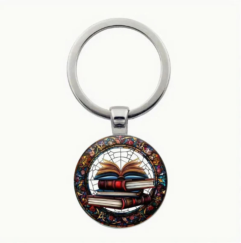 Красочный стеклянный брелок с штабелированными книгами — модный из цинкового