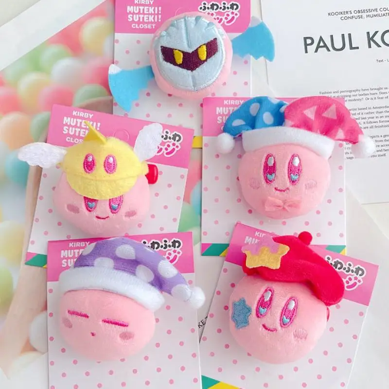 

Милая мультяшная серия Kirby, милая мягкая розовая брошь в виде рыцаря Kirby с ночной крышкой, значок, брелок, кукла, подарок для маленькой девушк...