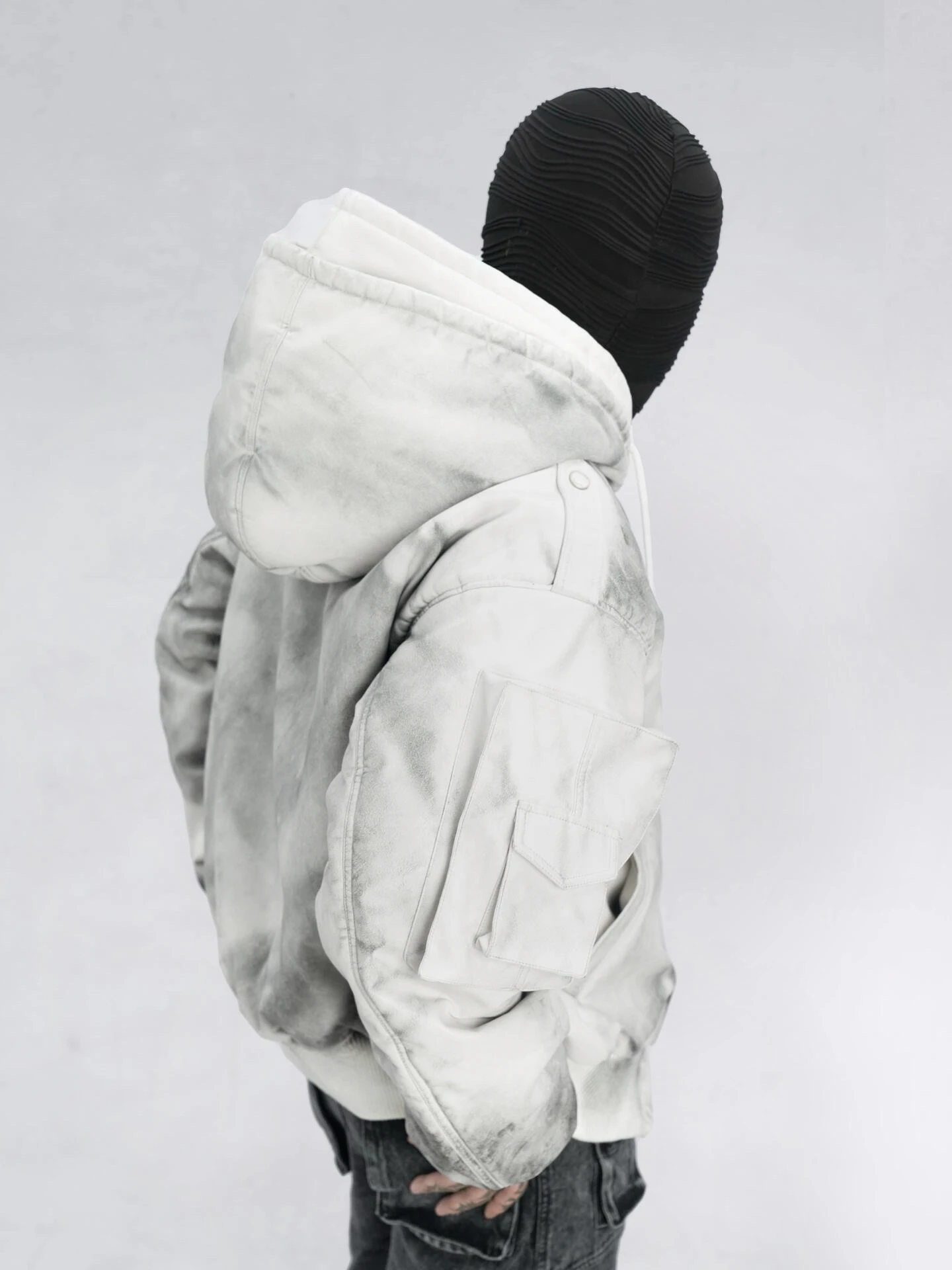 Кожаная куртка с капюшоном и карманами размер S - XXXL цвет в ассортименте