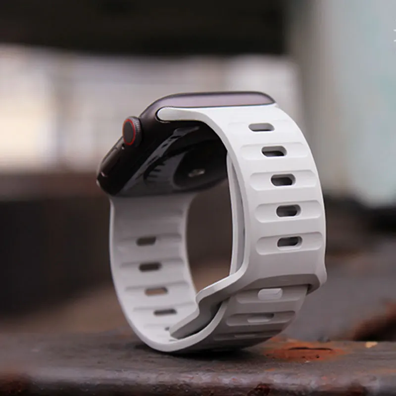 

Watch Strap For Apple Watch Ultra Band 49mm 44mm 40mm 45mm 41mm 42mm 38mm Silicone Bracelet Correa iWatch Series 8 7 6 SE 5 4 3