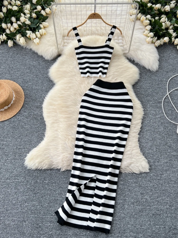Foamlina 2024 летний женский белый и черный полосатый вязаный комплект из 2 предметов