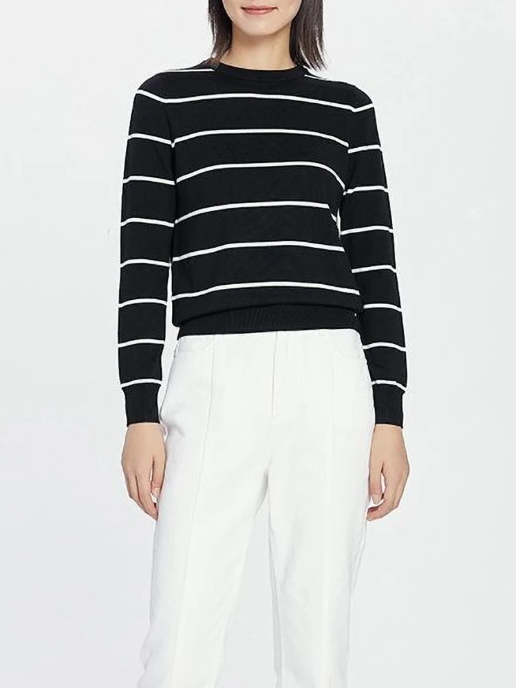 

YGYEEG Women Winter Turtleneck Casual Sweaters Female Knitting Pullovers Rollneck Knitted Sweater Warm Fleece Slim Fit Jumper